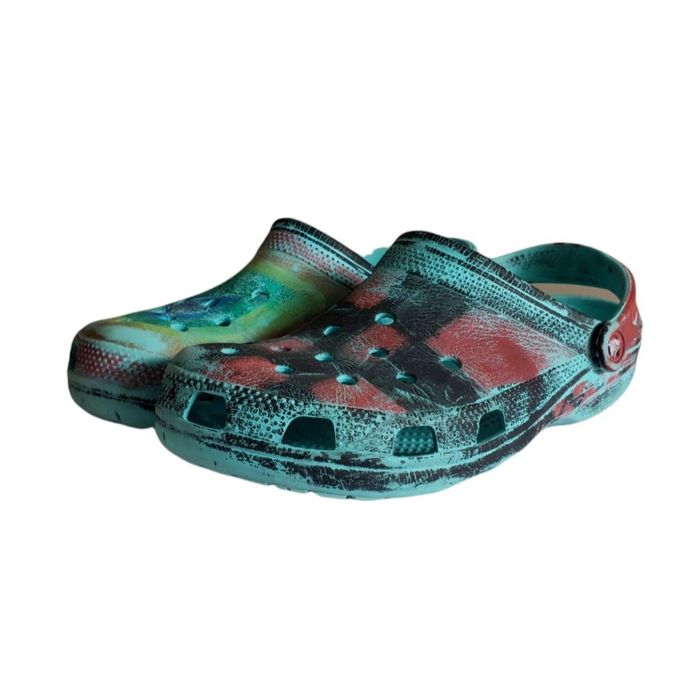 Crocs Classic Tie Dye Multicolored Slip On Men's Size 10 Women's Size 12